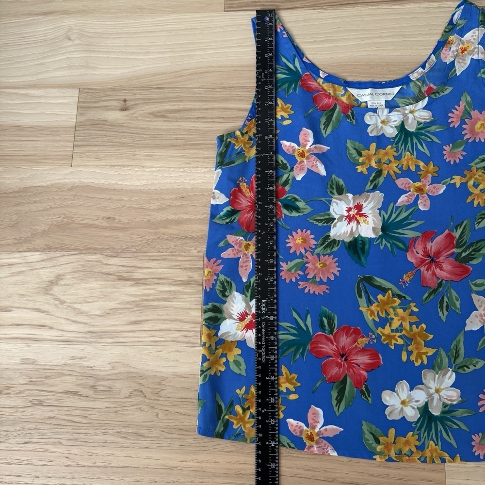 vintage 90s vibrant floral print silk tank top by Casual Corner Size M - Picture 8 of 9